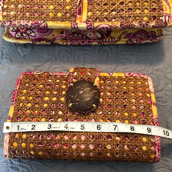 Vera Bradley rattan tote w/clutch - Picture 5 of 8
